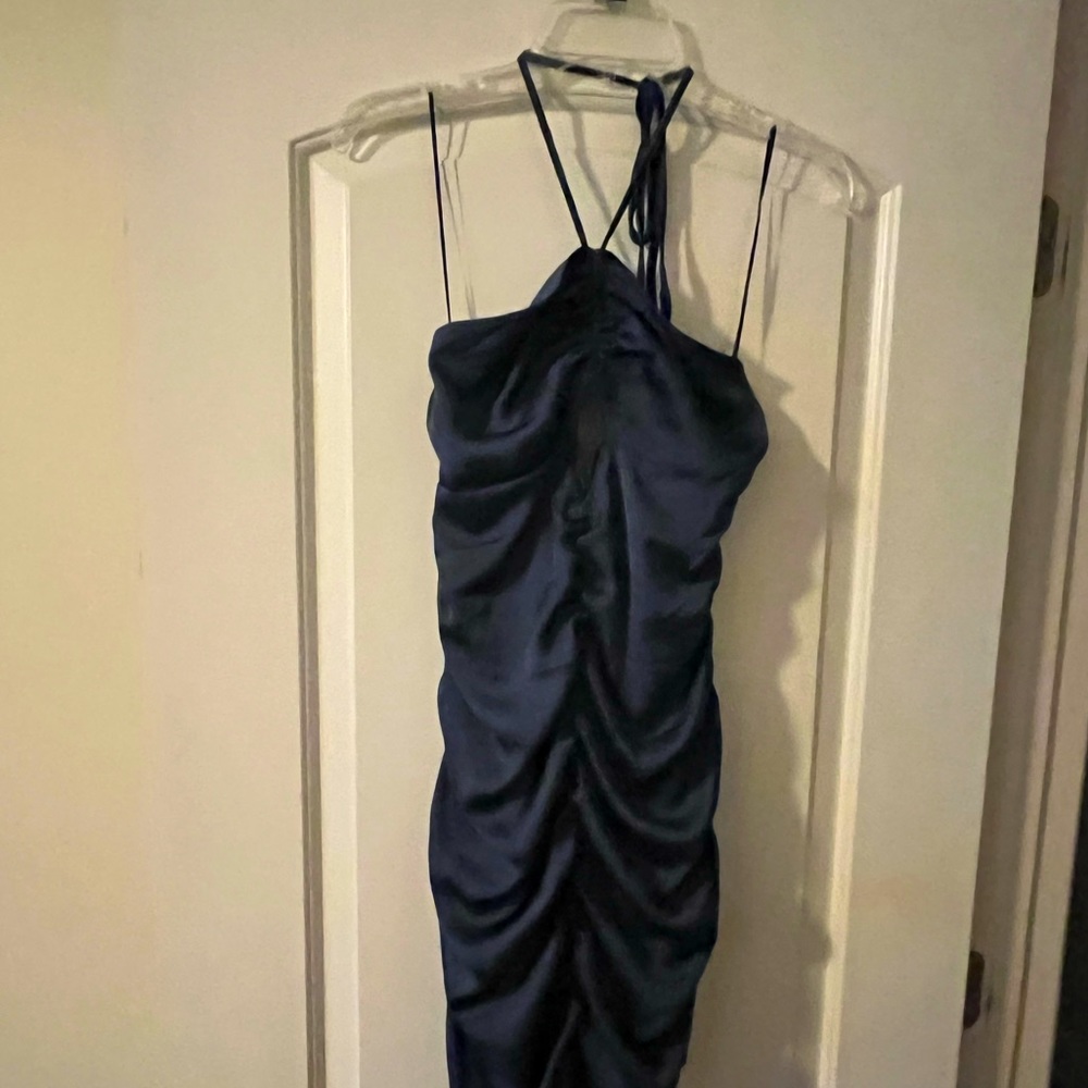NWT ruched mini dress with halter tie straps by Le Lis